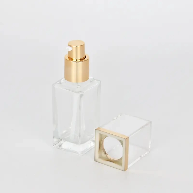15ml Transparent Square Glass Lotion Bottle with Gold Pump