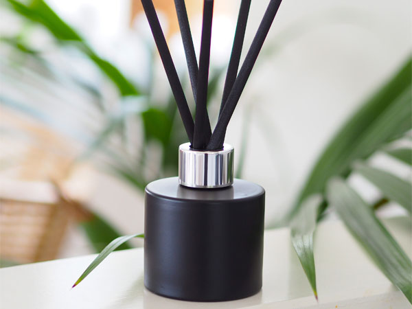 Matte Black Reed Diffuser Bottle