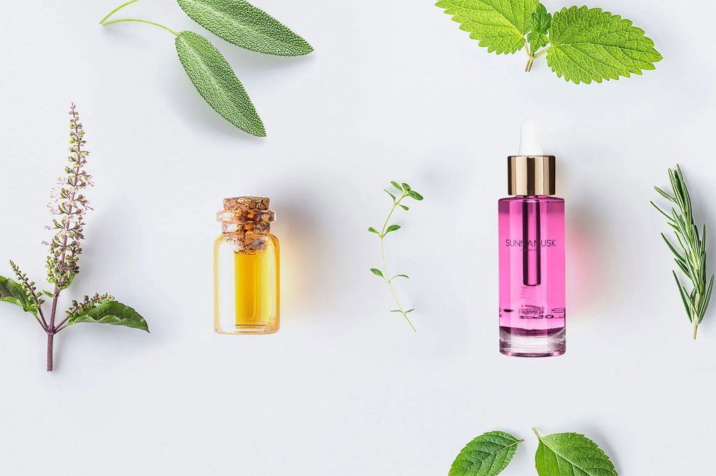 Essential Oils vs Aroma Oils