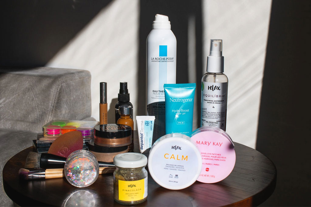 Minimalist vs. Luxury Skincare Packaging